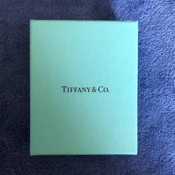 Tiffany & Co. Elsa Peretti Open Heart Pendant - Picture 8 of 8